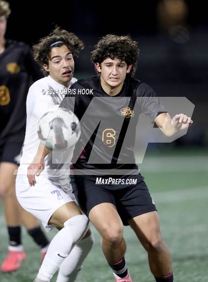 Thumbnail 2 in Sunnyside vs Salpointe Catholic (Brandon Bean Soccer Tournament) photogallery.