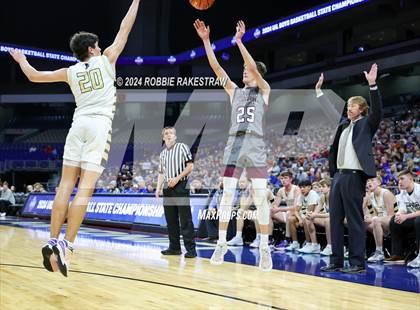Thumbnail 2 in Fayetteville @ Jayton (UIL 1A Basketball Semifinal) photogallery.