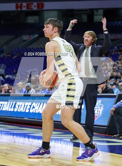 Thumbnail 1 in Fayetteville @ Jayton (UIL 1A Basketball Semifinal) photogallery.