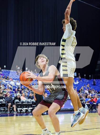 Thumbnail 3 in Fayetteville @ Jayton (UIL 1A Basketball Semifinal) photogallery.