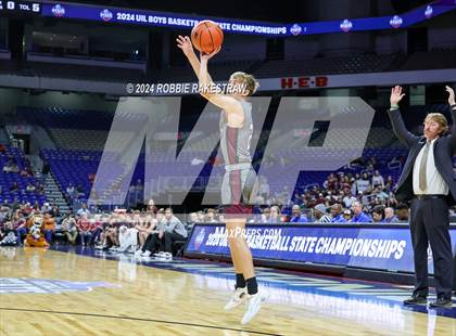 Thumbnail 2 in Fayetteville @ Jayton (UIL 1A Basketball Semifinal) photogallery.