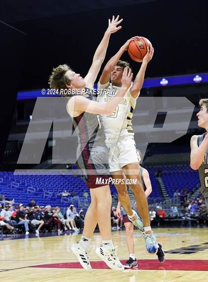 Thumbnail 2 in Fayetteville @ Jayton (UIL 1A Basketball Semifinal) photogallery.