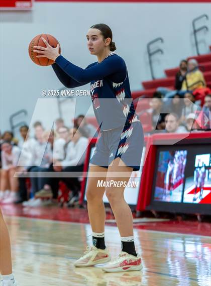 Thumbnail 3 in St. James Academy vs. Piper (Tonganoxie Invitational Tournament) photogallery.