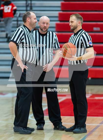 Thumbnail 1 in St. James Academy vs. Piper (Tonganoxie Invitational Tournament) photogallery.