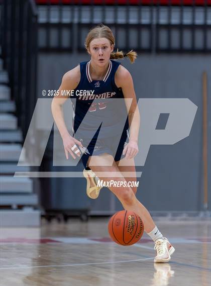 Thumbnail 3 in St. James Academy vs. Piper (Tonganoxie Invitational Tournament) photogallery.