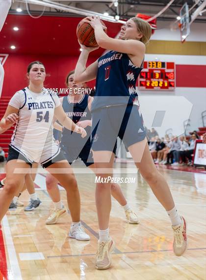 Thumbnail 2 in St. James Academy vs. Piper (Tonganoxie Invitational Tournament) photogallery.