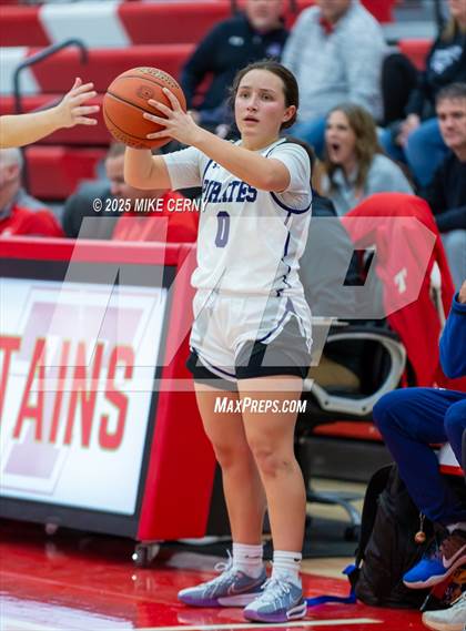 Thumbnail 1 in St. James Academy vs. Piper (Tonganoxie Invitational Tournament) photogallery.