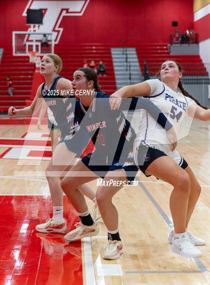 Thumbnail 1 in St. James Academy vs. Piper (Tonganoxie Invitational Tournament) photogallery.