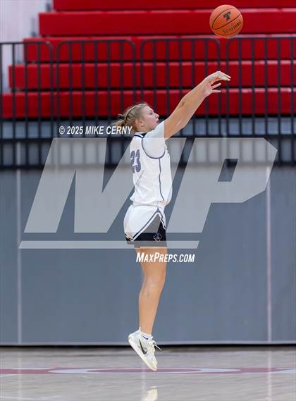 Thumbnail 2 in St. James Academy vs. Piper (Tonganoxie Invitational Tournament) photogallery.