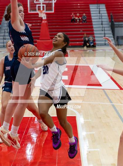 Thumbnail 1 in St. James Academy vs. Piper (Tonganoxie Invitational Tournament) photogallery.
