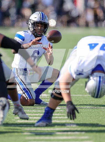 Thumbnail 1 in Centennial @ Azle (UIL Class 5A Division 1 Bi-District Playoff) photogallery.
