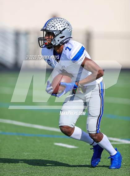 Thumbnail 2 in Centennial @ Azle (UIL Class 5A Division 1 Bi-District Playoff) photogallery.