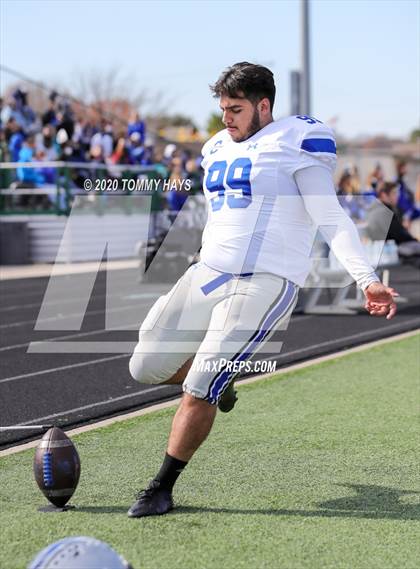 Thumbnail 3 in Centennial @ Azle (UIL Class 5A Division 1 Bi-District Playoff) photogallery.