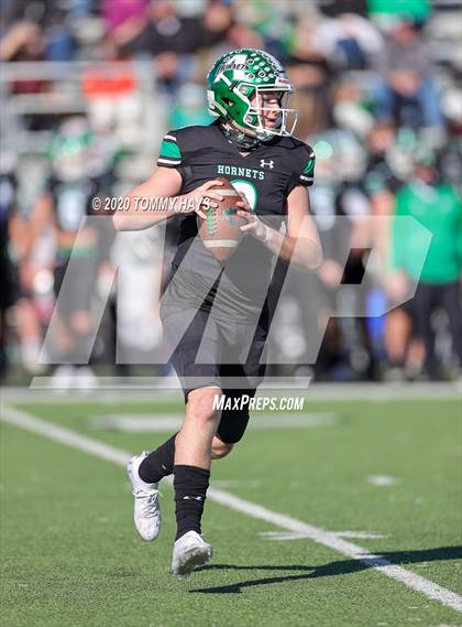 Thumbnail 3 in Centennial @ Azle (UIL Class 5A Division 1 Bi-District Playoff) photogallery.