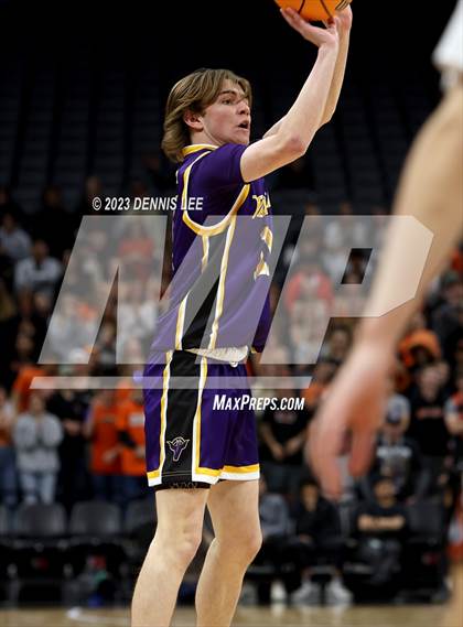 Thumbnail 3 in Half Moon Bay vs. Valencia (CIF State D4 Final) photogallery.