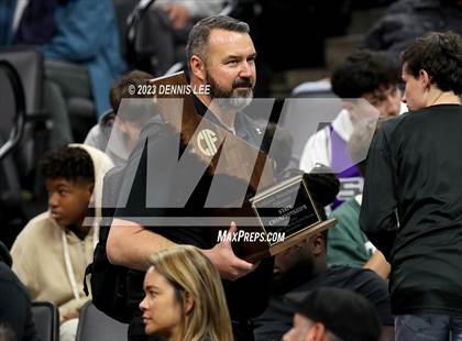 Thumbnail 1 in Half Moon Bay vs. Valencia (CIF State D4 Final) photogallery.