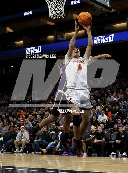 Thumbnail 1 in Half Moon Bay vs. Valencia (CIF State D4 Final) photogallery.