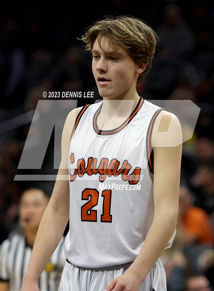 Thumbnail 1 in Half Moon Bay vs. Valencia (CIF State D4 Final) photogallery.