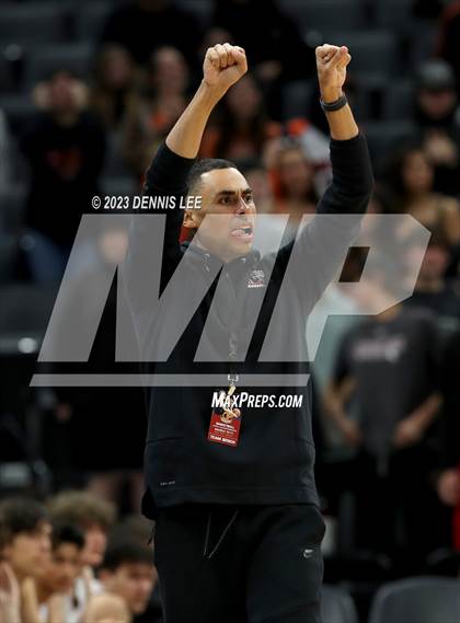 Thumbnail 2 in Half Moon Bay vs. Valencia (CIF State D4 Final) photogallery.