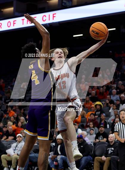 Thumbnail 1 in Half Moon Bay vs. Valencia (CIF State D4 Final) photogallery.