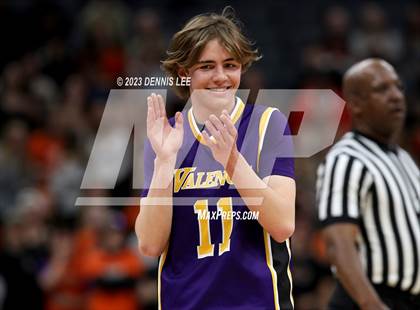 Thumbnail 1 in Half Moon Bay vs. Valencia (CIF State D4 Final) photogallery.