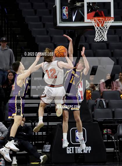 Thumbnail 2 in Half Moon Bay vs. Valencia (CIF State D4 Final) photogallery.