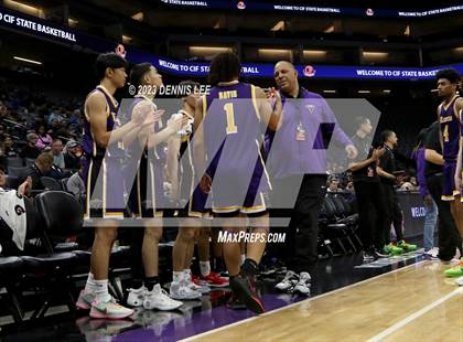 Thumbnail 1 in Half Moon Bay vs. Valencia (CIF State D4 Final) photogallery.