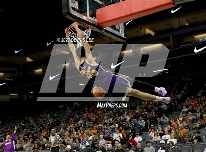 Thumbnail 2 in Half Moon Bay vs. Valencia (CIF State D4 Final) photogallery.