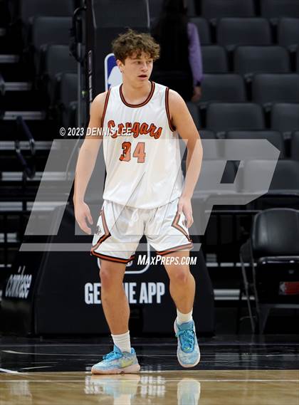 Thumbnail 2 in Half Moon Bay vs. Valencia (CIF State D4 Final) photogallery.