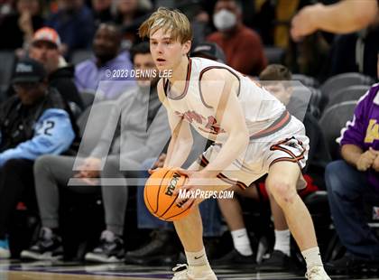 Thumbnail 2 in Half Moon Bay vs. Valencia (CIF State D4 Final) photogallery.