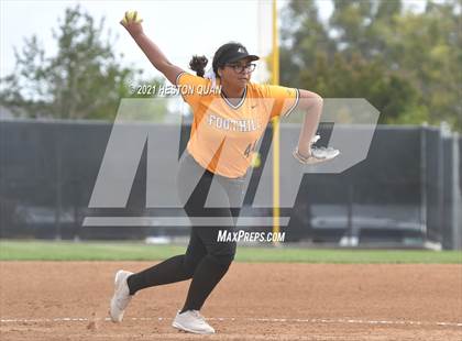 Thumbnail 1 in Canyon @ Foothill photogallery.