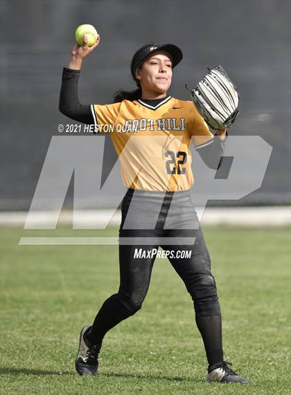 Thumbnail 2 in Canyon @ Foothill photogallery.