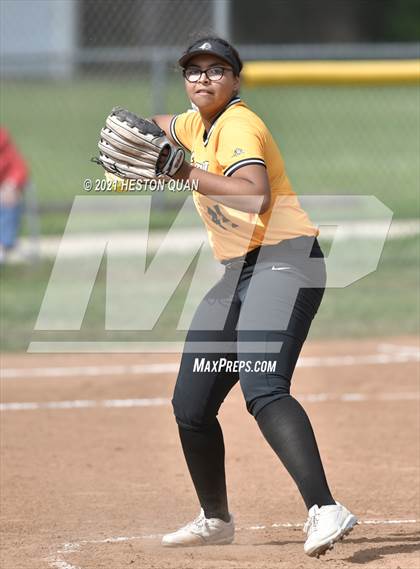 Thumbnail 3 in Canyon @ Foothill photogallery.