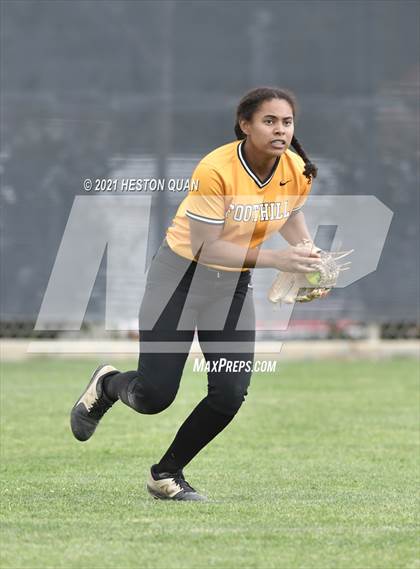 Thumbnail 1 in Canyon @ Foothill photogallery.