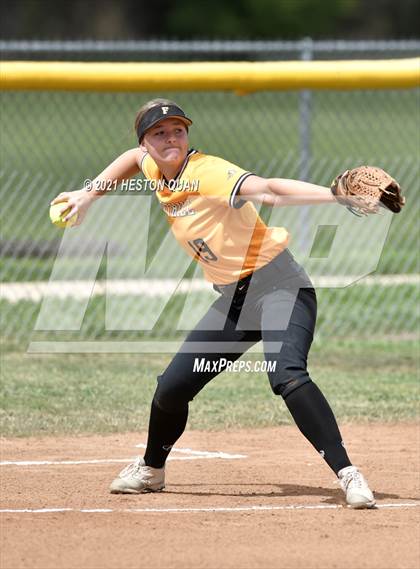 Thumbnail 3 in Canyon @ Foothill photogallery.