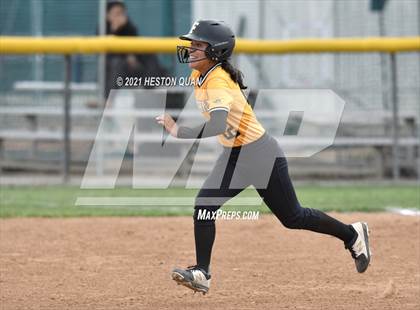 Thumbnail 2 in Canyon @ Foothill photogallery.