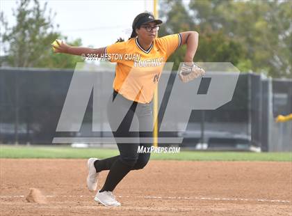 Thumbnail 2 in Canyon @ Foothill photogallery.
