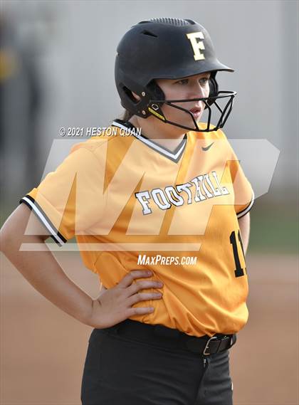 Thumbnail 1 in Canyon @ Foothill photogallery.