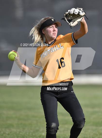 Thumbnail 2 in Canyon @ Foothill photogallery.