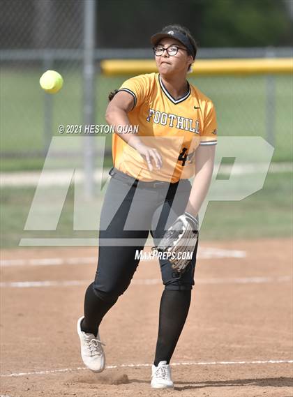 Thumbnail 3 in Canyon @ Foothill photogallery.