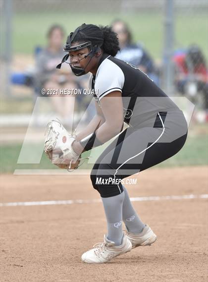 Thumbnail 2 in Canyon @ Foothill photogallery.