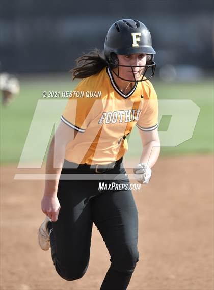 Thumbnail 3 in Canyon @ Foothill photogallery.