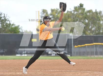 Thumbnail 1 in Canyon @ Foothill photogallery.