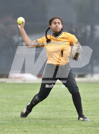 Thumbnail 1 in Canyon @ Foothill photogallery.