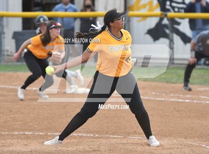 Thumbnail 1 in Canyon @ Foothill photogallery.