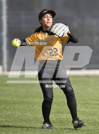 Thumbnail 3 in Canyon @ Foothill photogallery.
