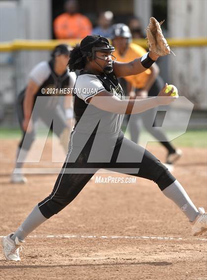 Thumbnail 1 in Canyon @ Foothill photogallery.