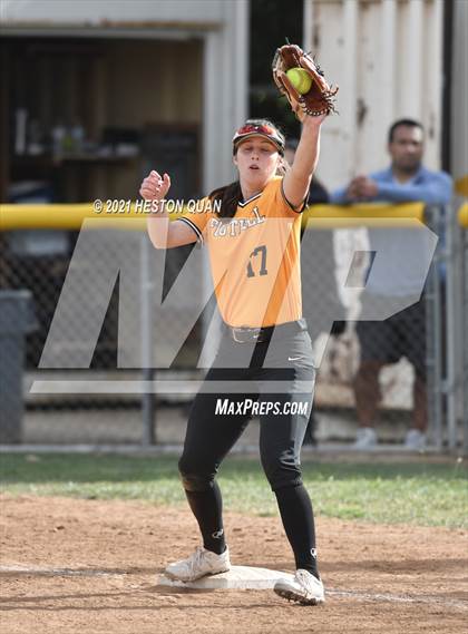 Thumbnail 3 in Canyon @ Foothill photogallery.