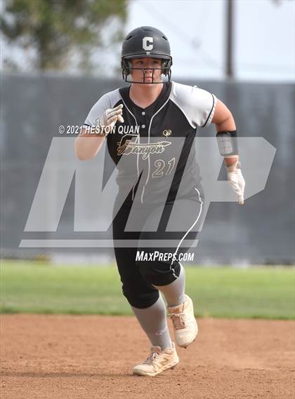 Thumbnail 3 in Canyon @ Foothill photogallery.