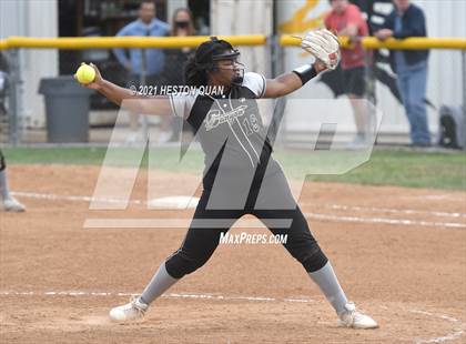 Thumbnail 2 in Canyon @ Foothill photogallery.